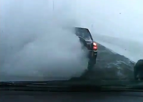 Видео массовой аварии на въезде в Астану