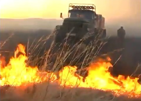 Степной пожар на востоке Казахстана уничтожил 5 тысяч гектаров степи. Видео степного пожара в Восточно-Казахстанской области